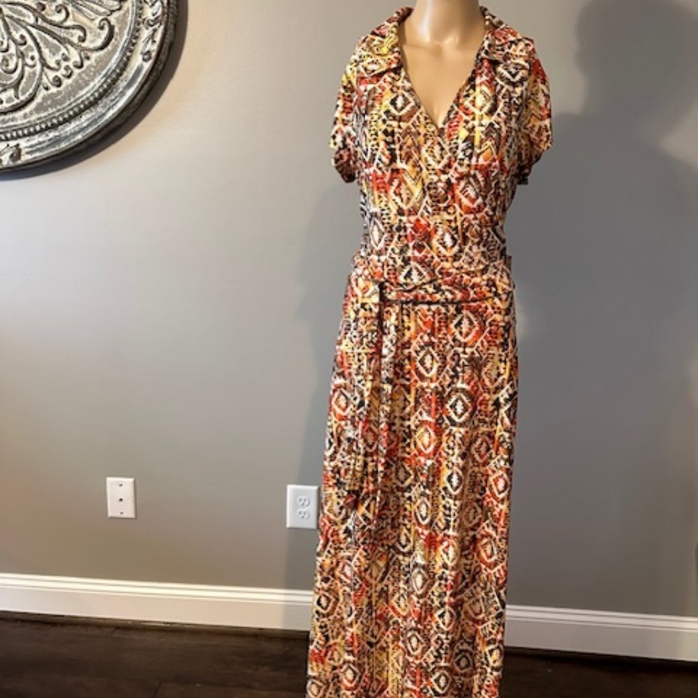 MADISON LEIGH RUST, BROWN, AND GOLD MAXI DRESS